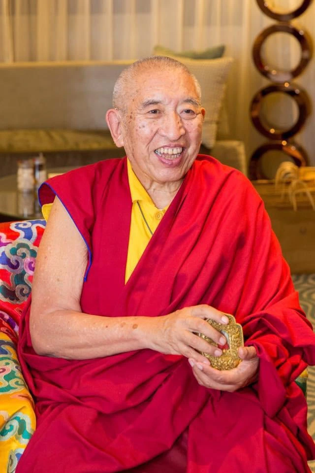 Khenchen Thrangu Rinpoche